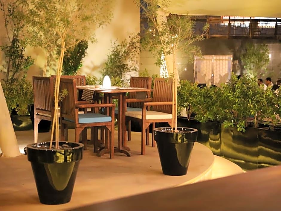 Somewhere Bliss Hotel