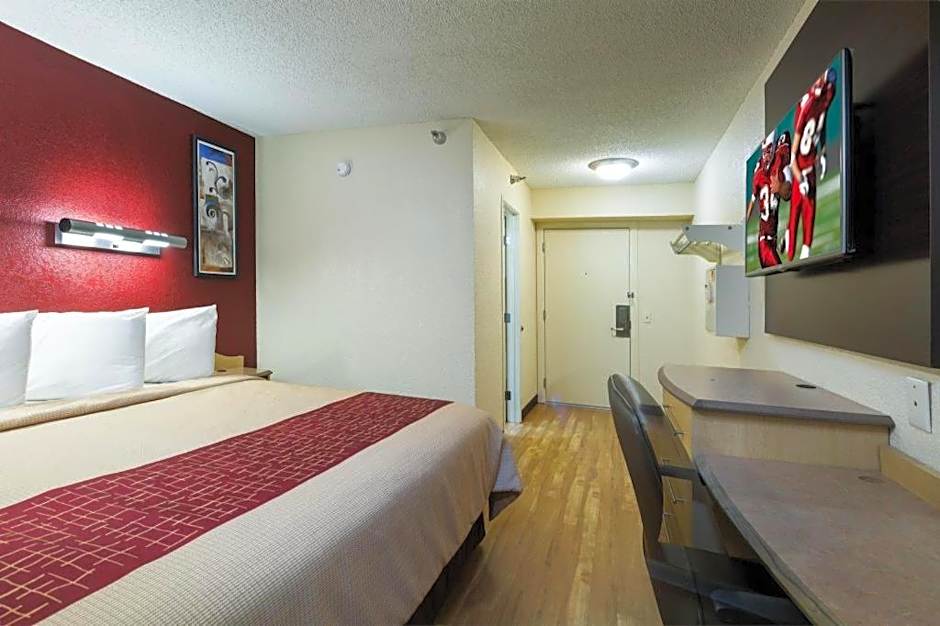Red Roof Inn - Houston Westchase