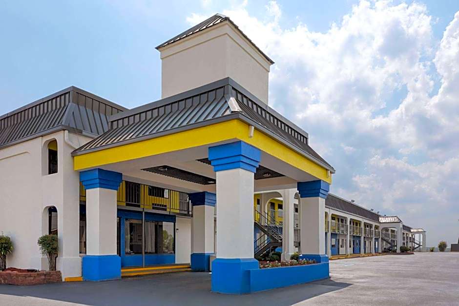 Days Inn & Suites by Wyndham Vicksburg