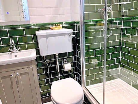 Twin Room with Shower