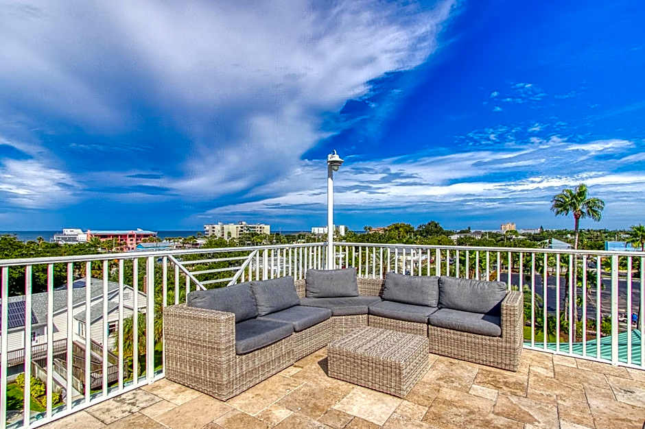 Harbourside Resort, a New Hotel Collection Property