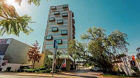 Hilton Garden Inn Leon Poliforum