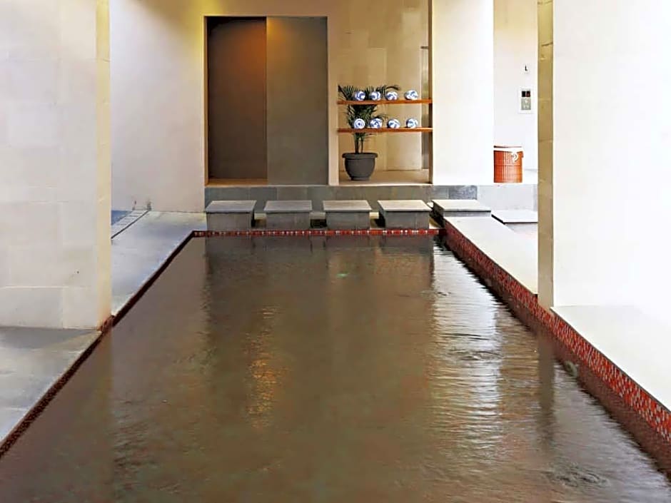 Euphoria Hotel
