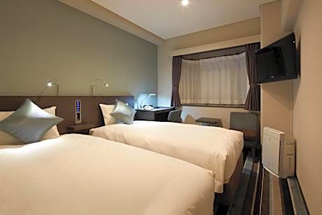 Twin Room with Lounge Access ＆ Complimentary Light Breakfast - Non-Smoking