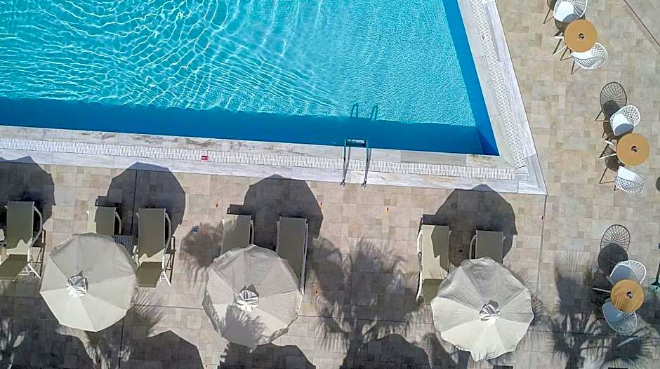 Angela Suites Boutique Hotel