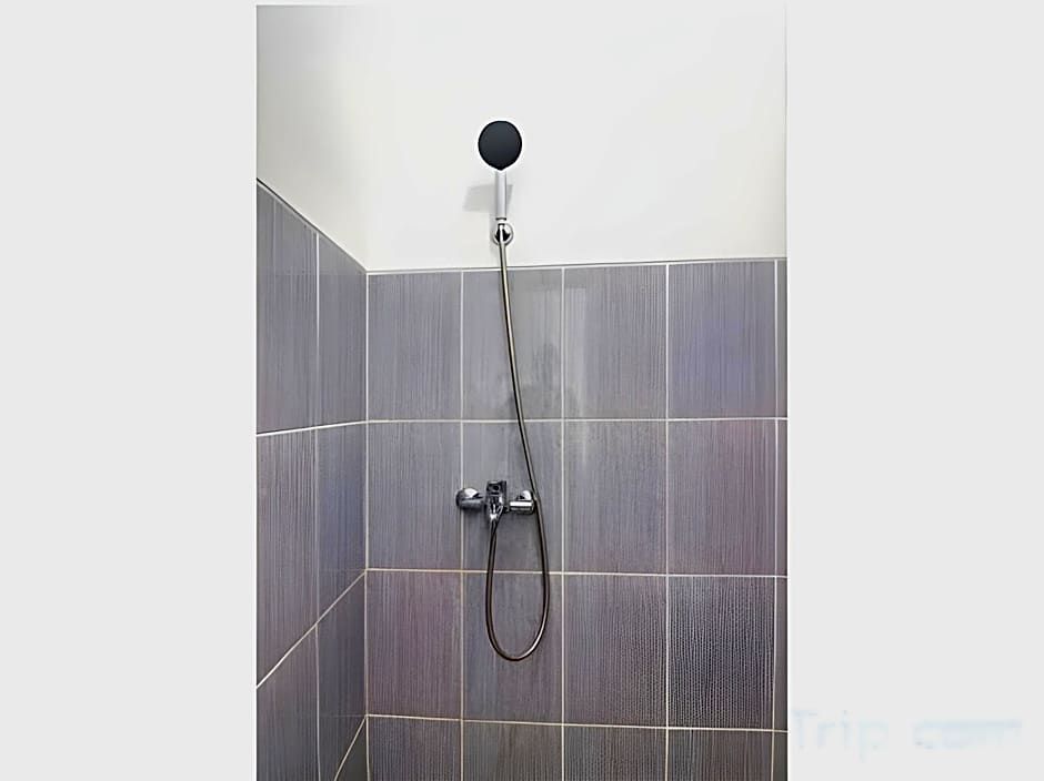 Collection O 92363 Kp Inn