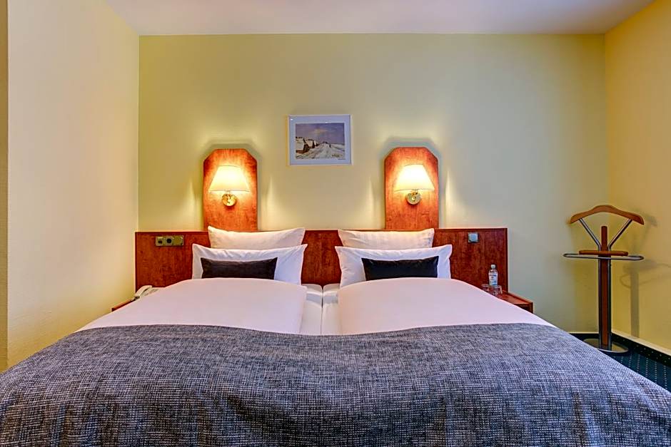 Hotel Elbinsel free parking