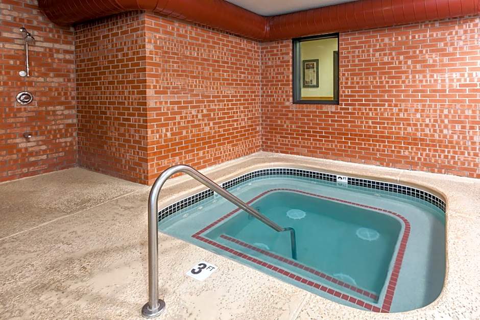 Baymont by Wyndham Midland