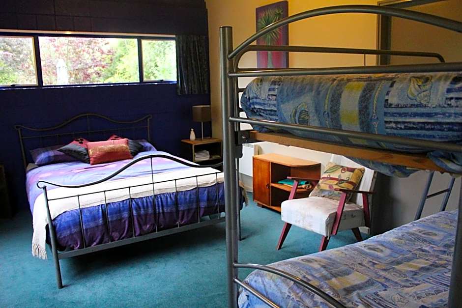 Riverside Haven Lodge & Holiday Park