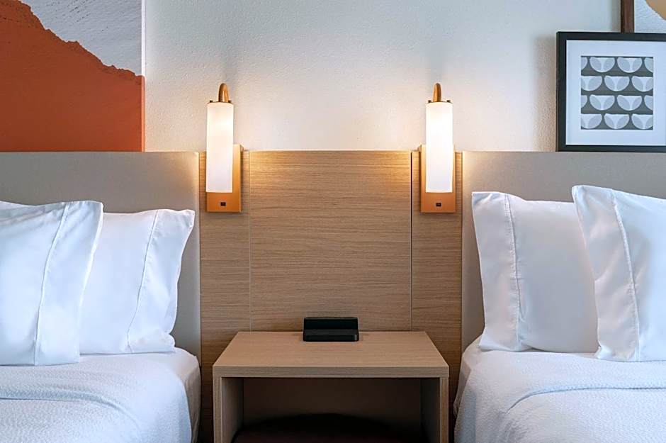 Spark by Hilton Savannah South I-95