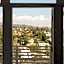 Hollywood Hills Hotel