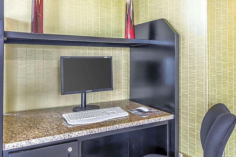 Quality Inn Hinesville - Fort Stewart Area