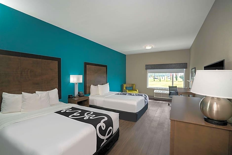 La Quinta Inn & Suites by Wyndham West Memphis