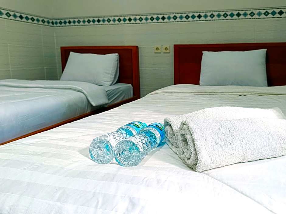 Wisma Mekar Jaya Syariah near Solo Safari Mitra RedDoorz