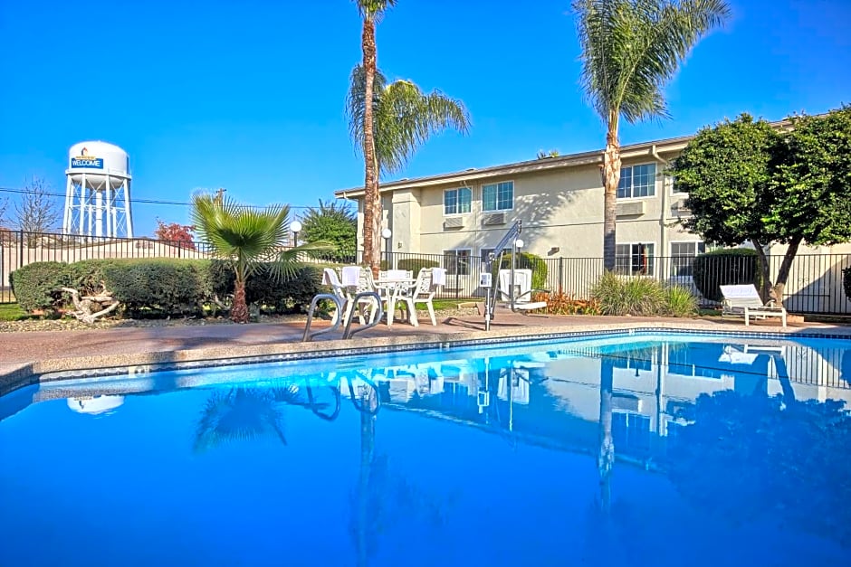 Motel 6 Merced, CA