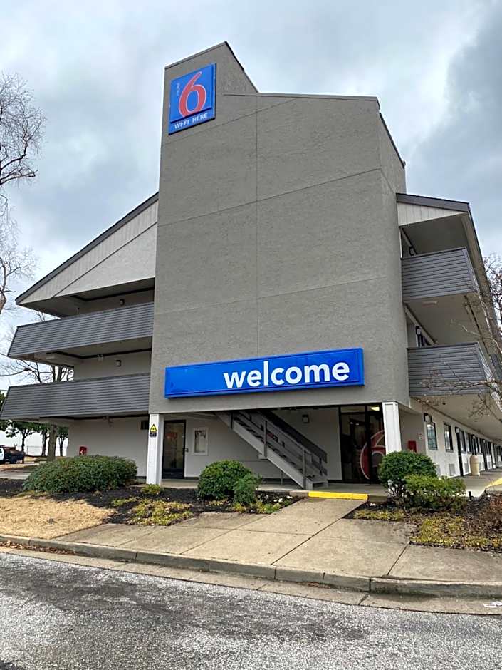 Motel 6-Memphis, TN - Downtown