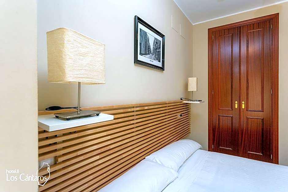 Apartamentos Los Cantaros