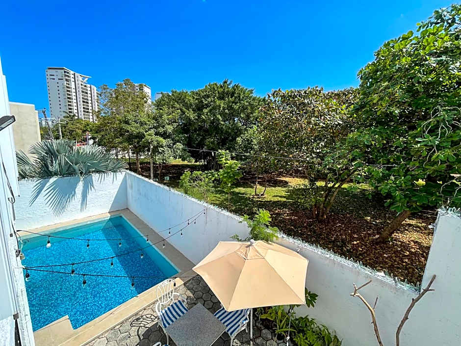 Casa Luna Family & Friends