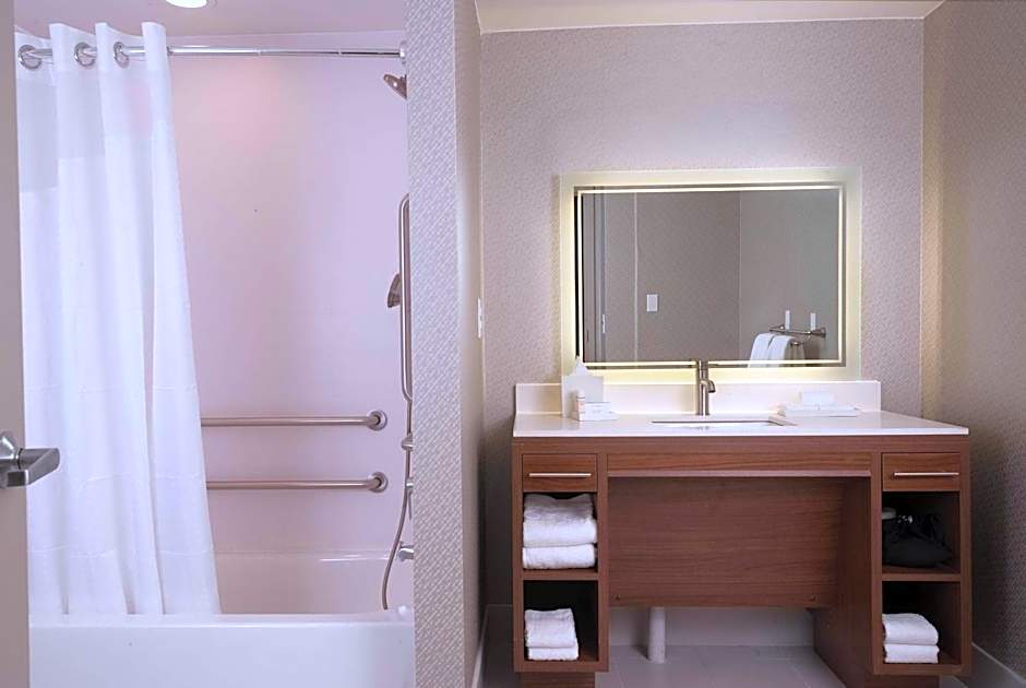 Home2 Suites By Hilton Atlanta Perimeter Center