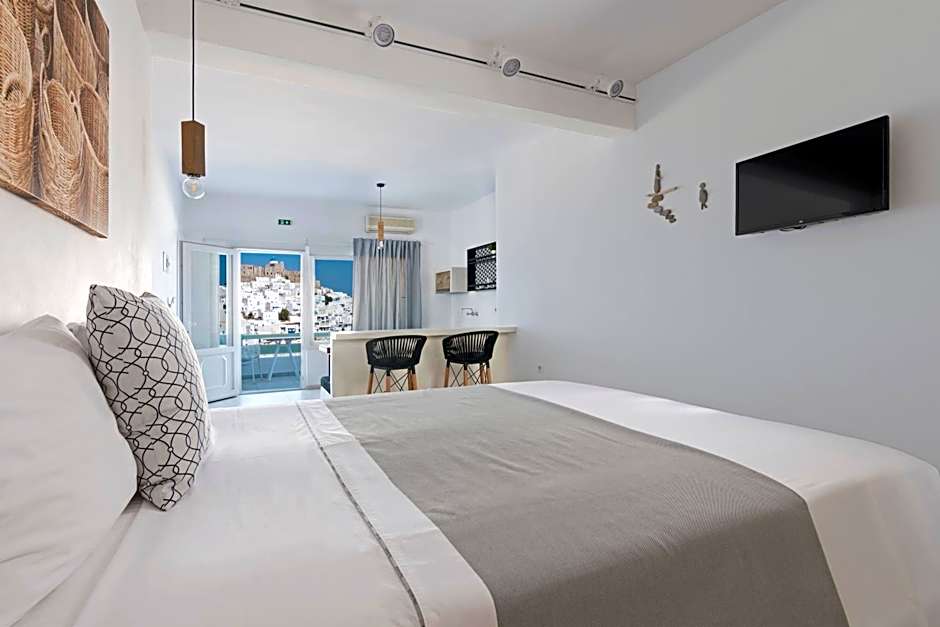 Anatoli Luxury Studios & Suites