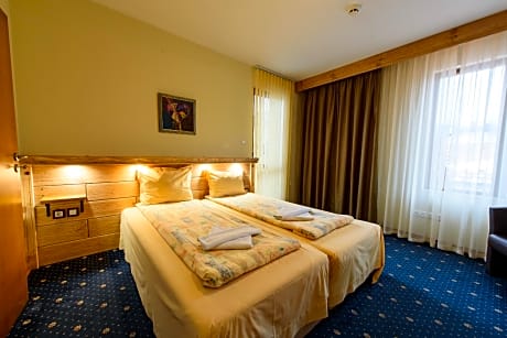 2 Bedroom Balcony Apartment