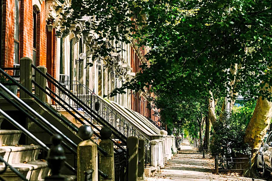 Sonder Court Square