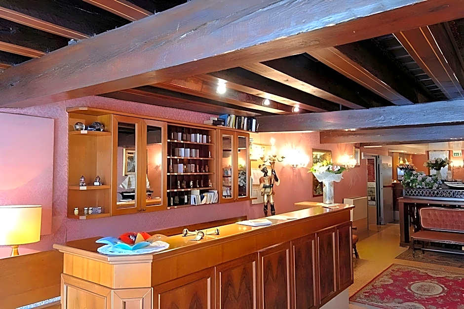 Hotel Canal & Walter