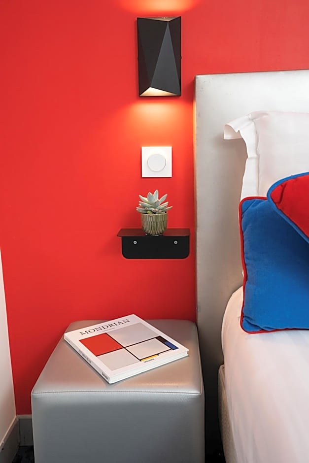 Hotel Du Mont Dore Batignolles