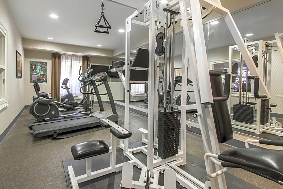 Holiday Inn Express Hotel & Suites Cullman By IHG