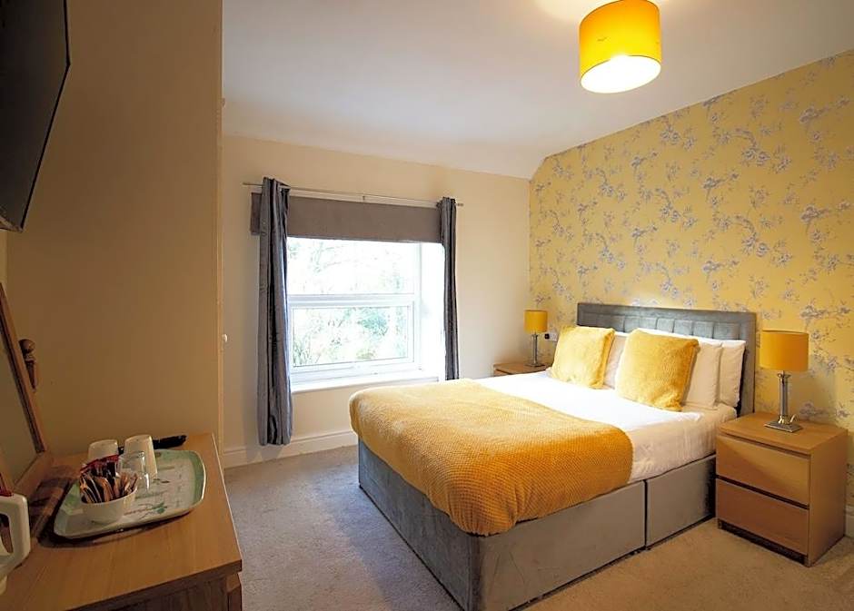 Newton House Hotel
