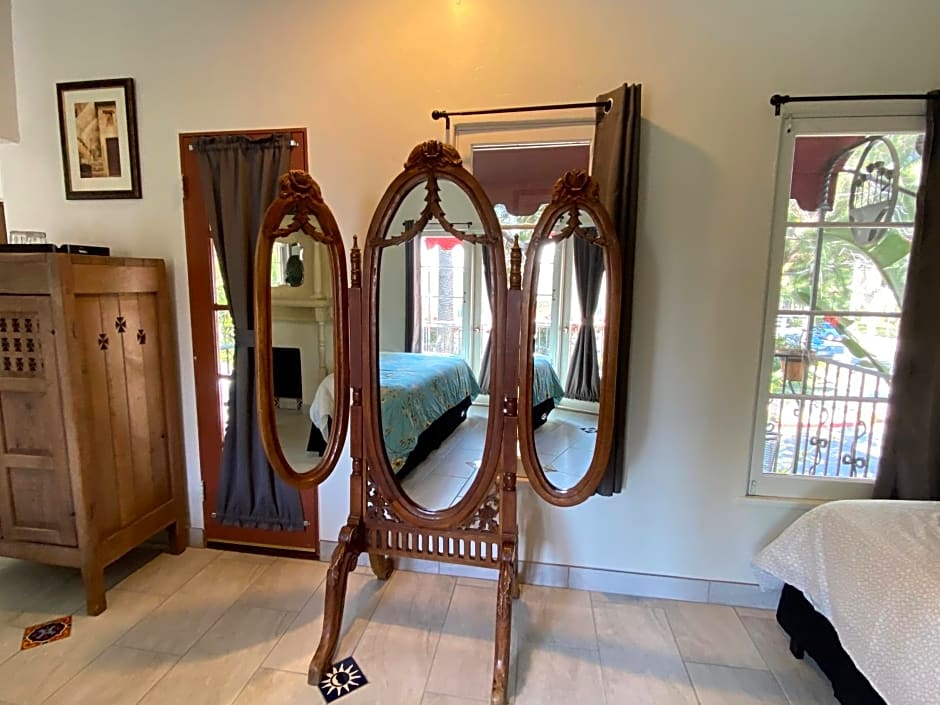 Villa Rosa Inn