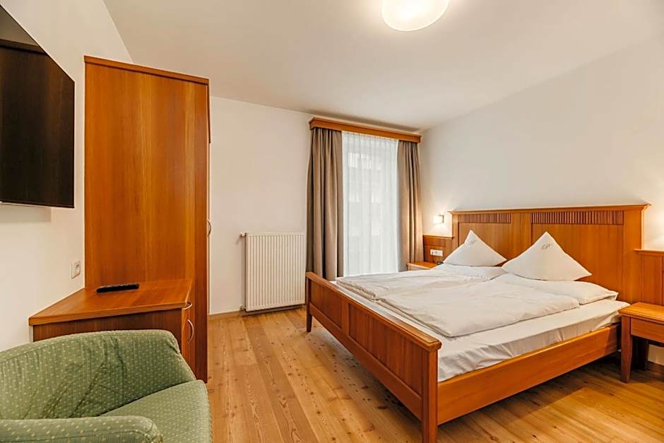 Hotel Garni Planaces