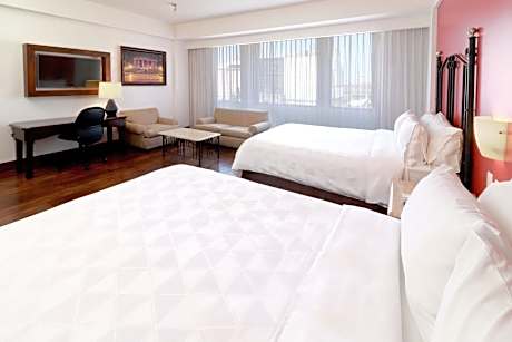 2 Queen Suite Juarez Ave View