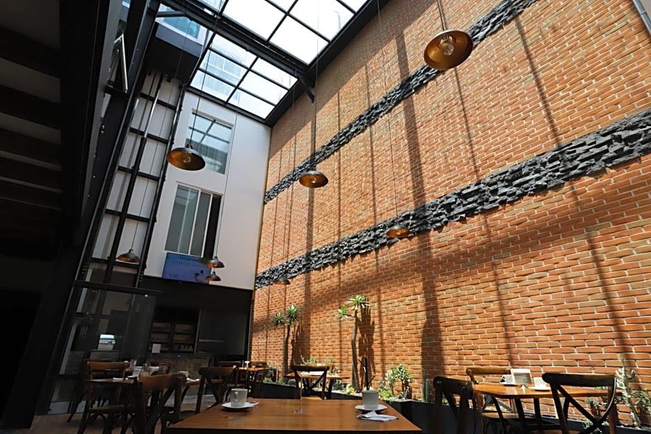Hotel Diana