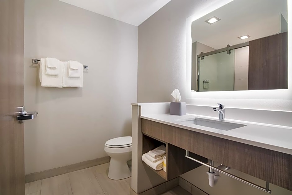 Holiday Inn Express And Suites Springdale Fayetteville Area By IHG