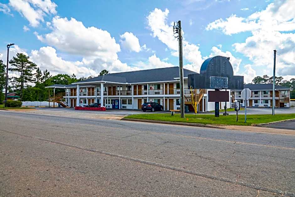 Economy Inn By OYO Ashburn