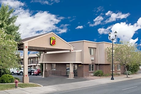 Super 8 by Wyndham St. George UT