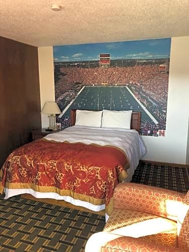 BIG 12 MOTEL