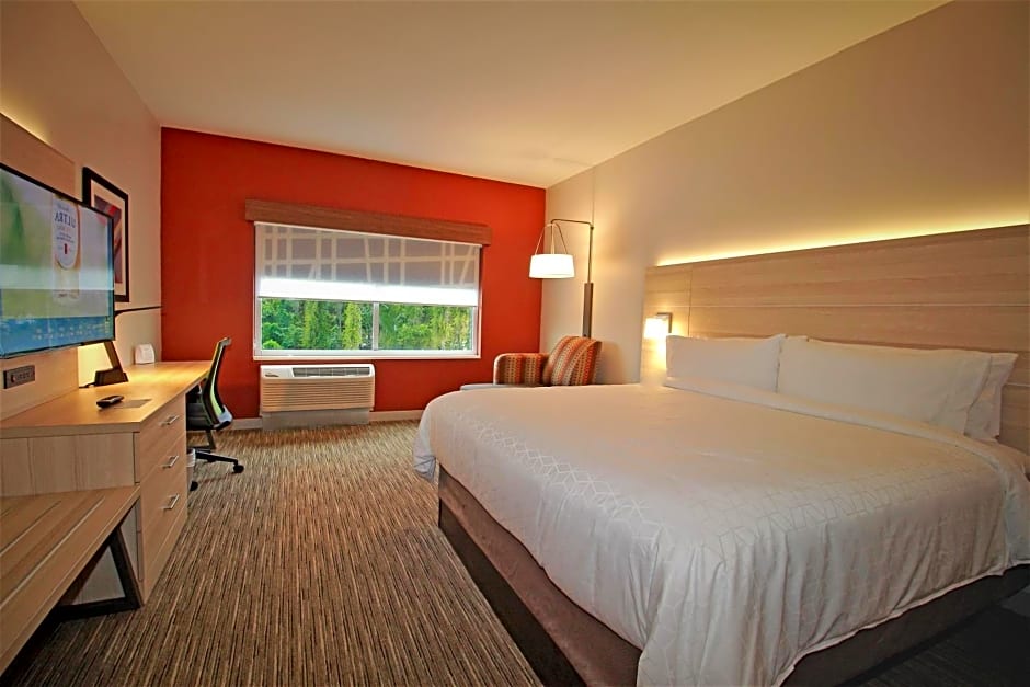 Holiday Inn Express & Suites Ocala, an IHG Hotel