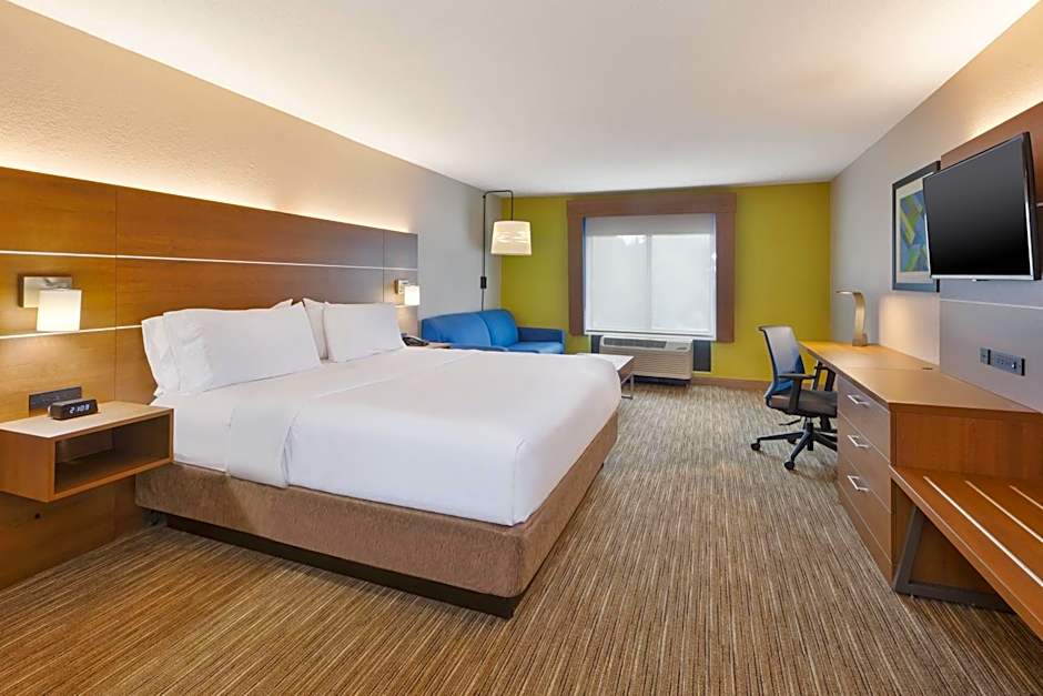 Holiday Inn Express & Suites Chesapeake By IHG