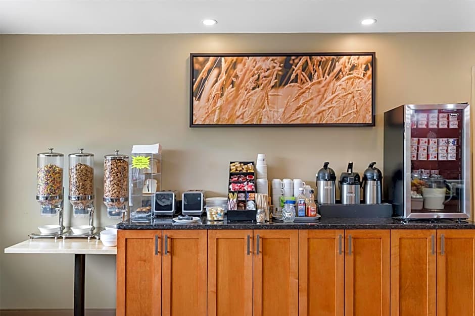 SureStay Plus Hotel By Best Western Salmon Arm