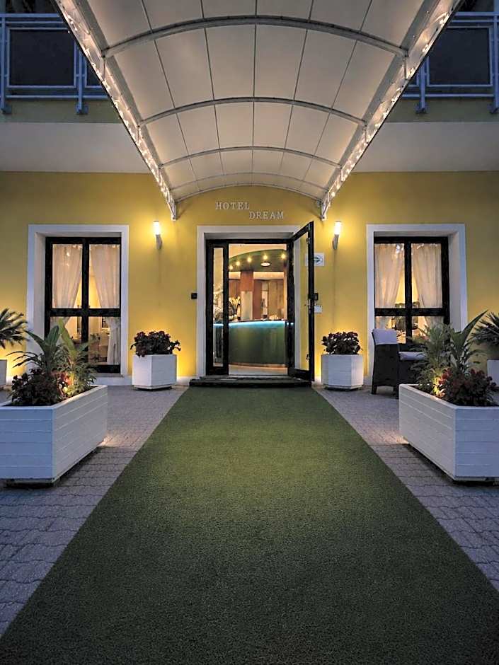 Hotel Dream