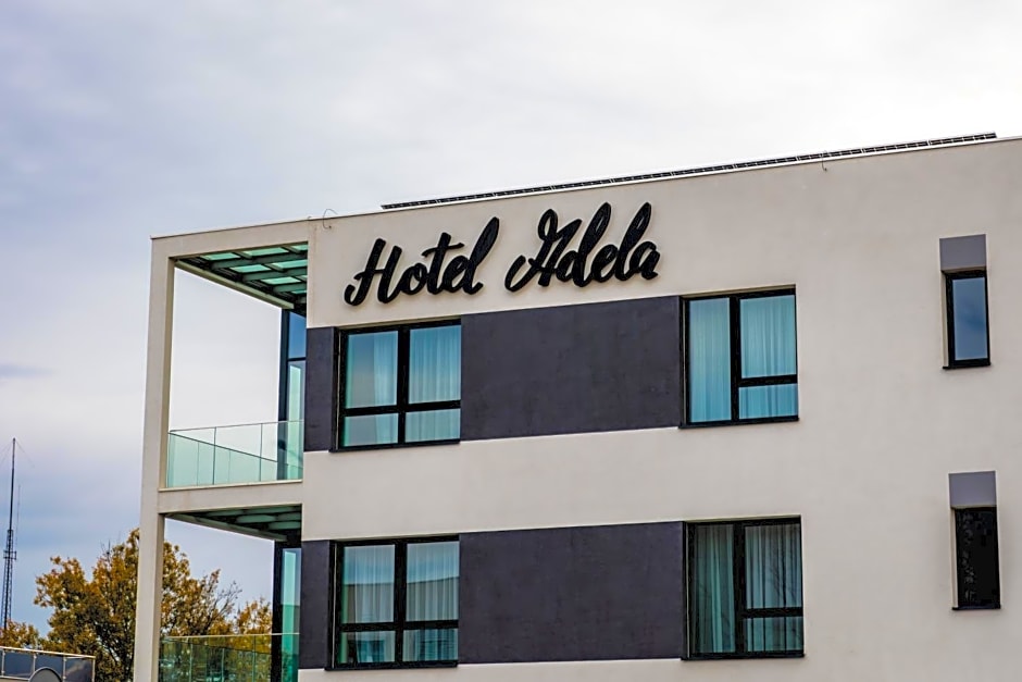 Hotel Adela