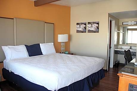King Room with Sofa Bed - Non-Smoking