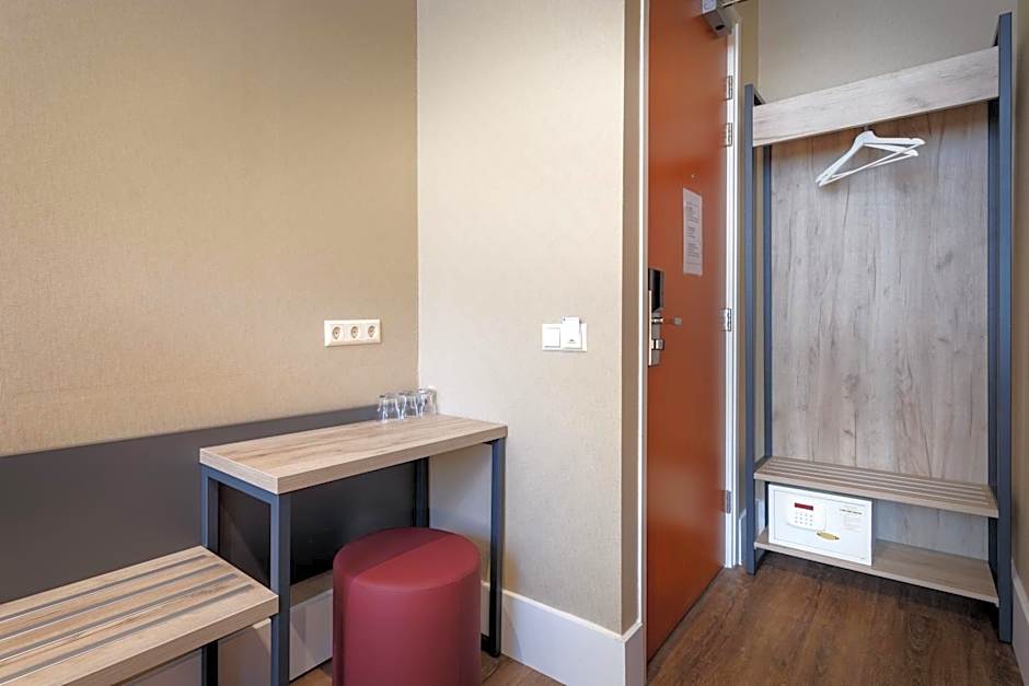 Amsterdam Downtown Hotel