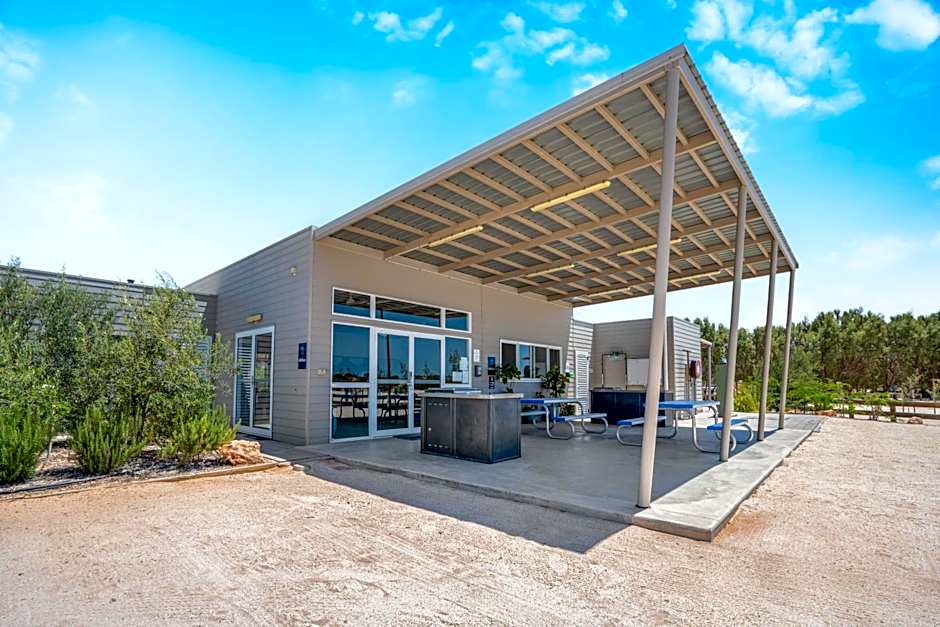 Tasman Holiday Parks - Denham Seaside