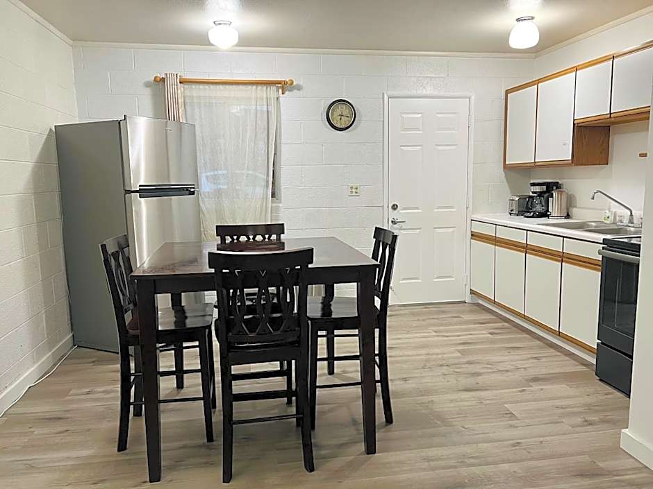 Lake Powell Motel & Apartments