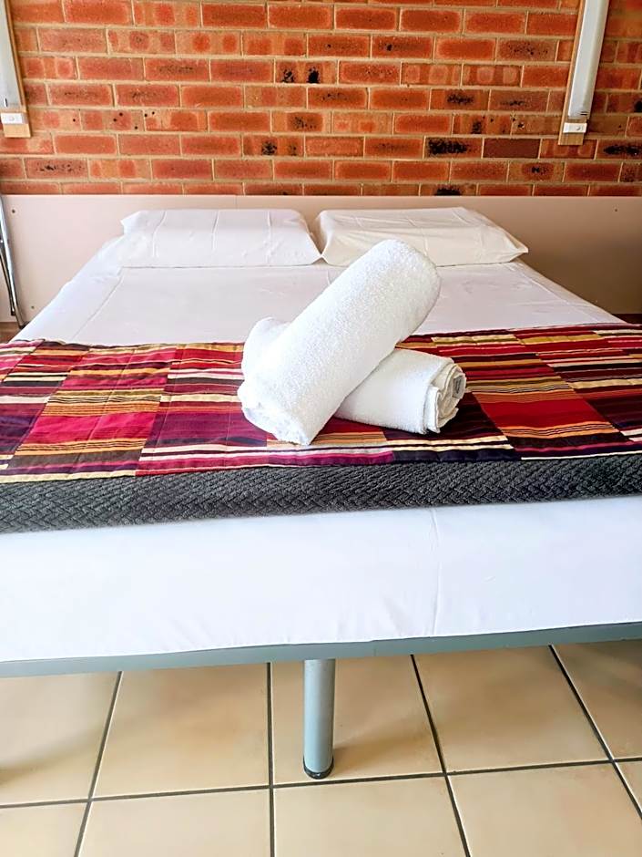 PROSERPINE MOTOR LODGE