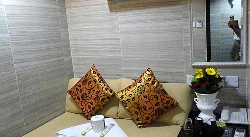 Day And Night Hostel