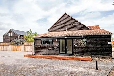 Twin Room with Private Bathroom